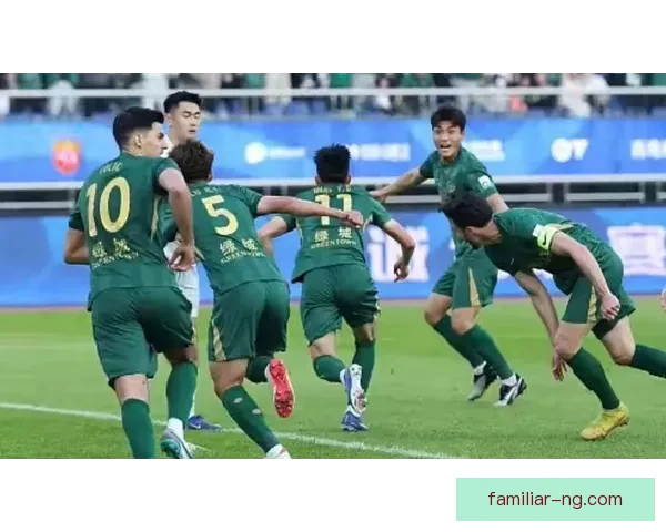 中超联赛激战正酣各队争夺榜首位置精彩纷呈